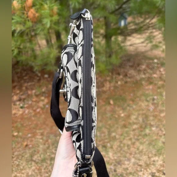 Coach Signature Pocket Swingpack Crossbody Bag - Picture 14 of 17